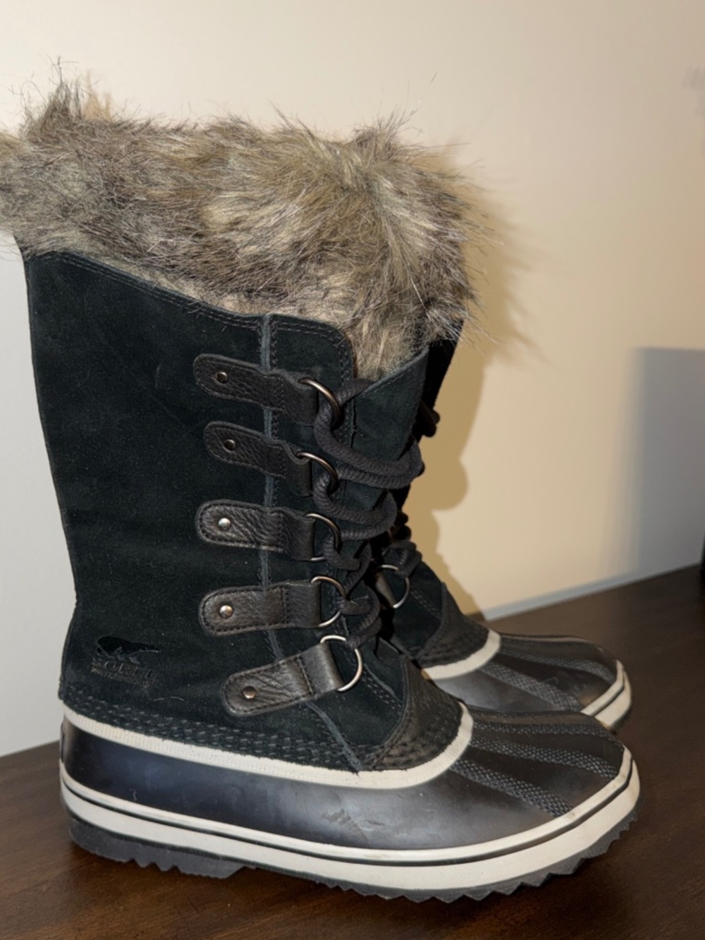 Sorel Women's Joan of Arctic Waterproof Insulated Fur Trim Snow Boots Black 8.5
